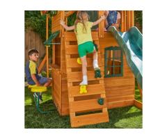 KidKraft Ridgeview Deluxe Clubhouse Playset - Premium Swing Set for Kids in Laval
