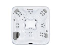 Bullfrog Spas X8L Hot Tub: Premium Hydrotherapy & Spacious Lounge Spa in Laval