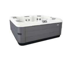 Bullfrog Spas X8L Hot Tub: Premium Hydrotherapy & Spacious Lounge Spa in Laval